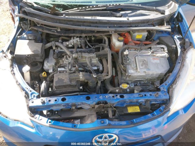 JTDKDTB35E1571734 Toyota Prius C Two