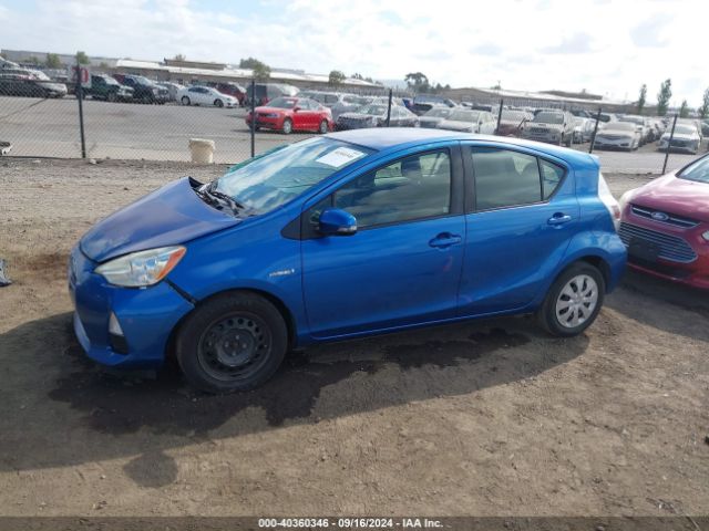 JTDKDTB35E1571734 Toyota Prius C Two
