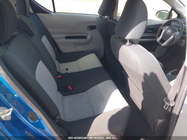 JTDKDTB35E1571734 Toyota Prius C Two