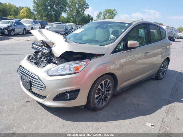 Ford C-max Hybrid Titanium 2017 1FADP5DUXHL106608 Image 2