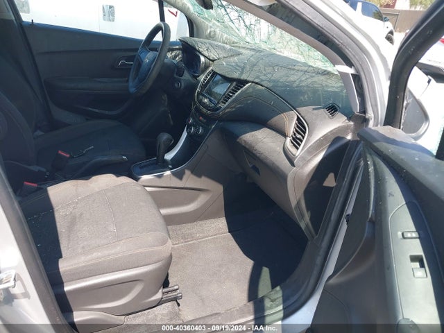Chevrolet TRAX LS 2018 KL7CJKSB3JB545276 Image 5