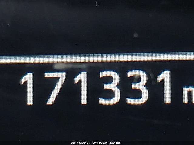 Toyota RAV4 LE 2018 JTMZFREV9JJ153969 Image 16