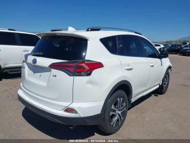 Toyota RAV4 LE 2018 JTMZFREV9JJ153969 Image 4