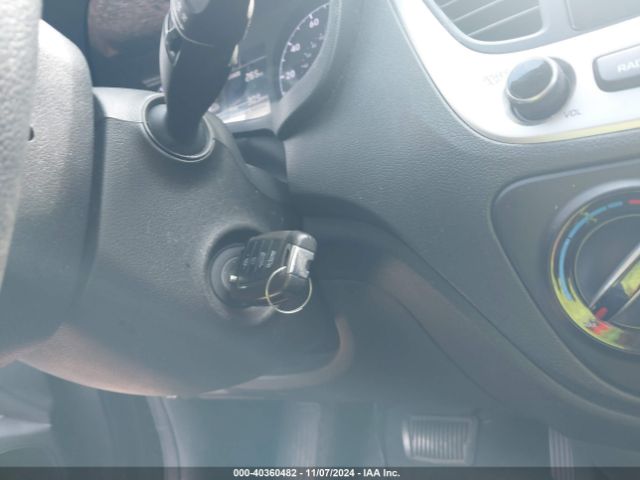 3KPC24A61NE185661 Hyundai ACCENT SE