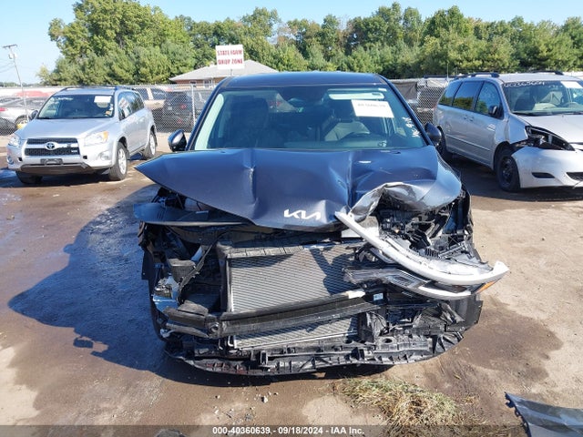 KIA Carnival Mpv Lx 2023 KNDNB4H3XP6215222 Image 12