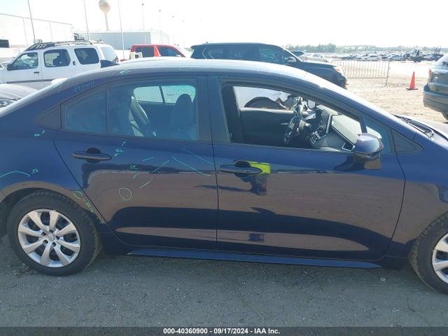 Toyota COROLLA LE 2021 5YFEPMAE6MP254102 Image 13