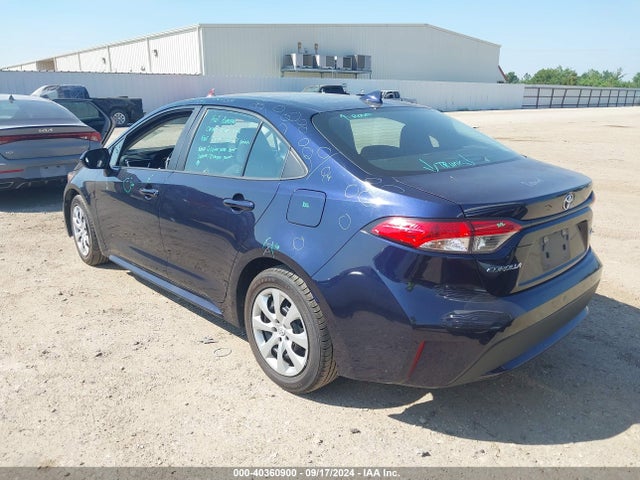 Toyota COROLLA LE 2021 5YFEPMAE6MP254102 Image 3