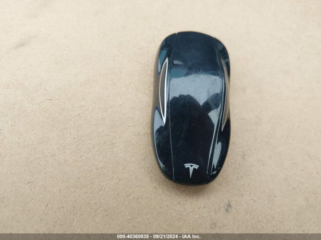 2016 TESLA MODEL S 5YJSA1E21GF130192 Photo 10