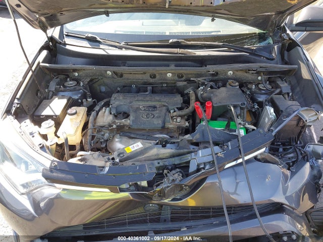 Toyota RAV4 LE 2018 JTMZFREV1JJ165680 Image 10