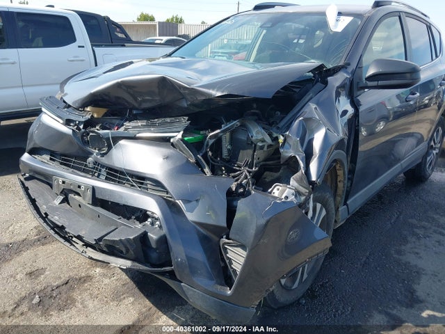Toyota RAV4 LE 2018 JTMZFREV1JJ165680 Image 6
