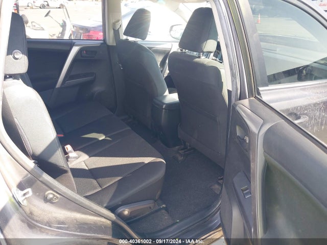 Toyota RAV4 LE 2018 JTMZFREV1JJ165680 Image 8