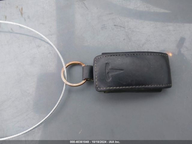 5YJSA1H48FF083013 Tesla Model S 85d/p85d