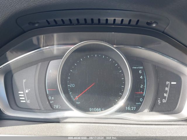 YV126MFK1F1344800 Volvo S60 T5 Premier