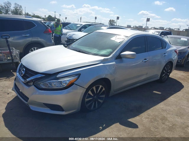Nissan Altima 2.5 Sv 2018 1N4AL3AP1JC194116 Image 2