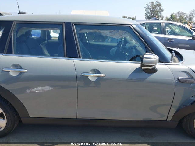 Mini Hardtop Cooper 2022 WMW33DK04N2S17519 Image 13