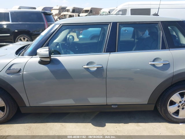 Mini Hardtop Cooper 2022 WMW33DK04N2S17519 Image 14