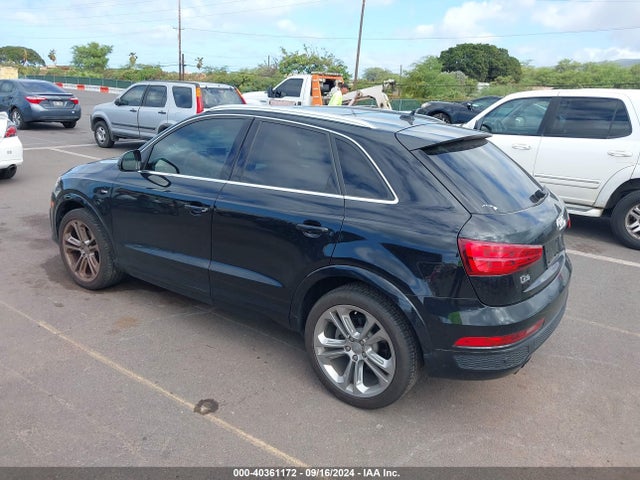 WA1FCCFS7HR017553 Audi Q3 2.0t Premium