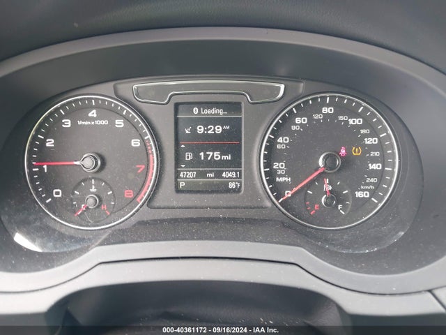 WA1FCCFS7HR017553 Audi Q3 2.0t Premium