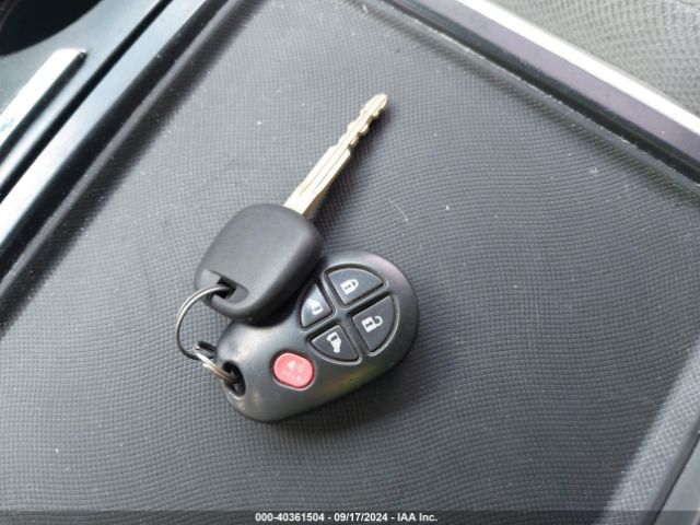 5TDKK3DC2ES499297 Toyota Sienna Le V6 8 Passenger
