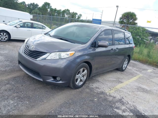 5TDKK3DC2ES499297 Toyota Sienna Le V6 8 Passenger