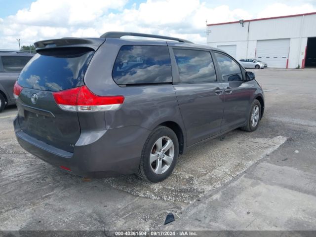 5TDKK3DC2ES499297 Toyota Sienna Le V6 8 Passenger