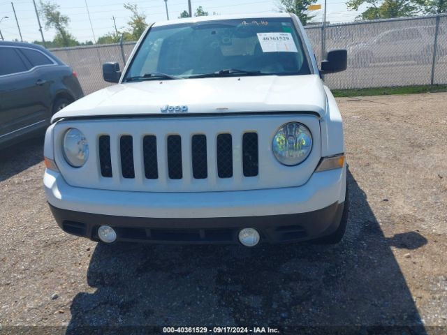 1C4NJPFB1GD537628 Jeep Patriot Latitude