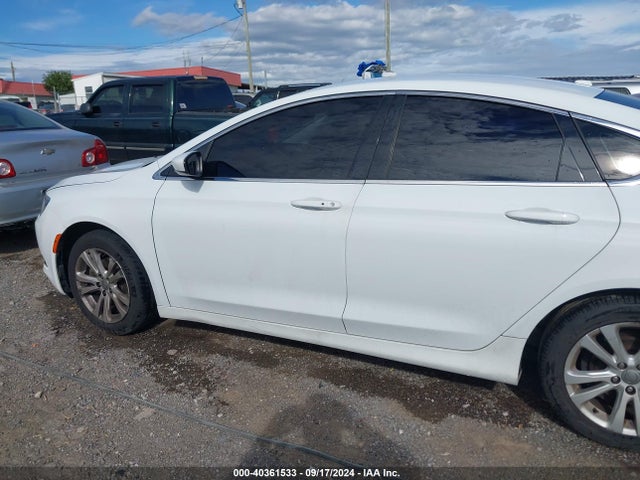 Chrysler 200 2015 1C3CCCAB1FN743658 Image 25