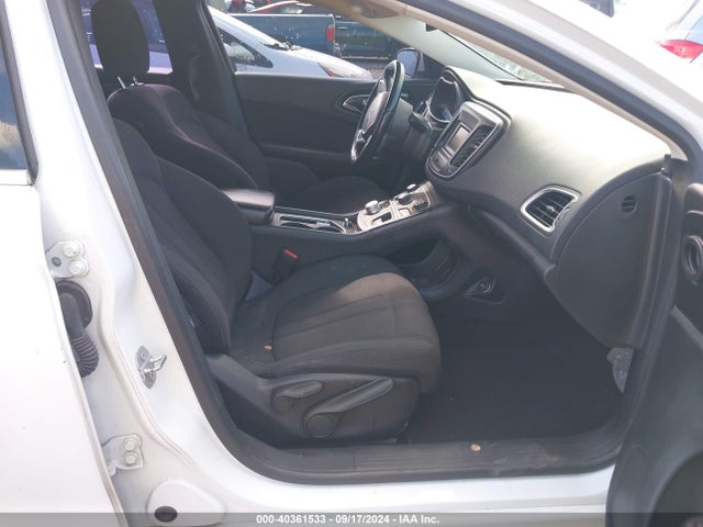 1C3CCCAB1FN743658 Chrysler 200
