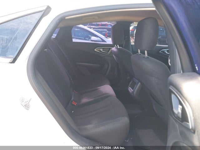 1C3CCCAB1FN743658 Chrysler 200