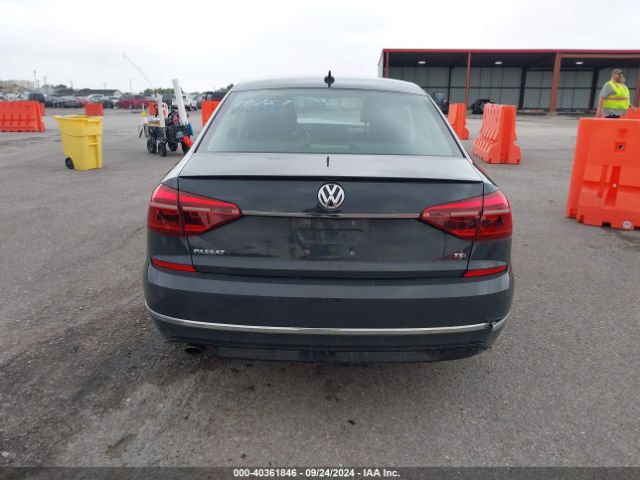 1VWDT7A38HC010762 Volkswagen Passat 1.8t R-line