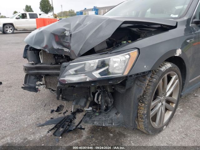1VWDT7A38HC010762 Volkswagen Passat 1.8t R-line