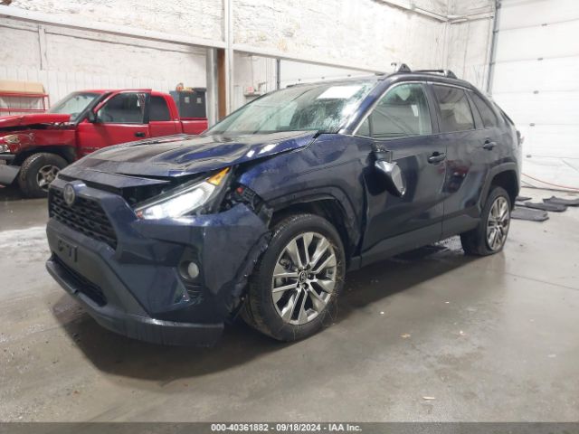 2T3A1RFV6KW073235 Toyota Rav4 Xle Premium
