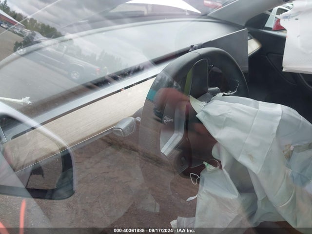 2020 TESLA MODEL Y 5YJYGDEE0LF011273 Photo 6