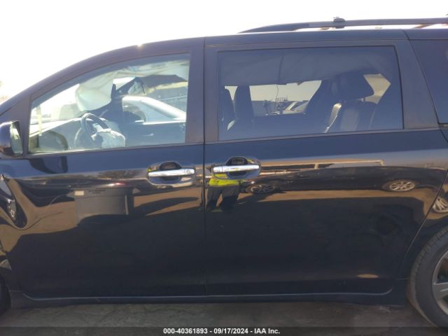 5TDXK3DC8FS668147 Toyota Sienna Se 8 Passenger