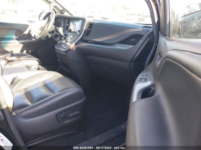 5TDXK3DC8FS668147 Toyota Sienna Se 8 Passenger