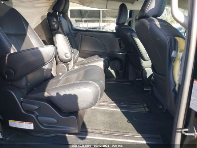 5TDXK3DC8FS668147 Toyota Sienna Se 8 Passenger