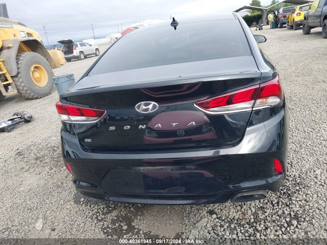 Hyundai SONATA SE 2018 5NPE24AF8JH623882 Image 17