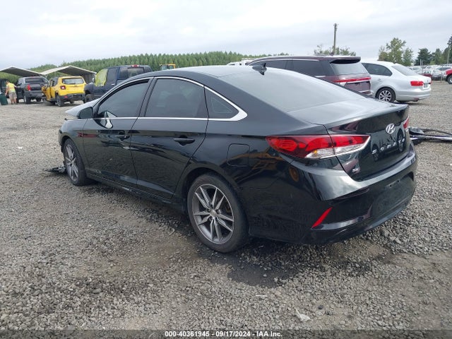 Hyundai SONATA SE 2018 5NPE24AF8JH623882 Image 3