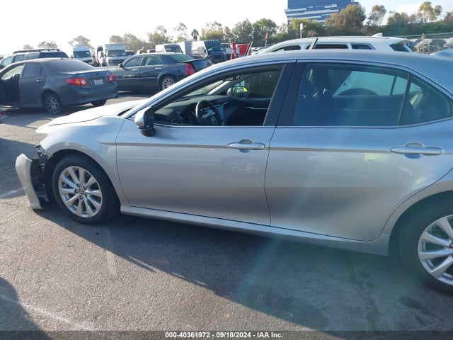 Toyota CAMRY LE 2020 4T1C11AK2LU363067 Image 14