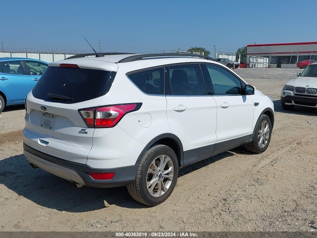 Ford ESCAPE SE 2017 1FMCU9G90HUD68060 Image 4