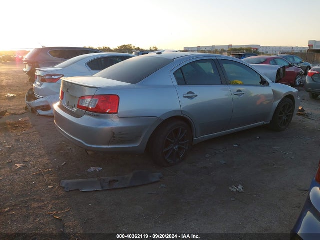 2010 MITSUBISHI GALANT 4A32B3FF4AE016557 Photo 3