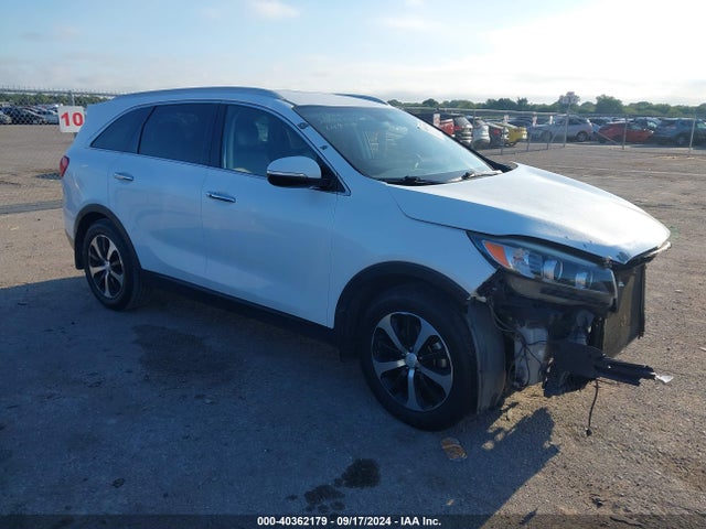 2017 5XYPH4A52HG231254 main image