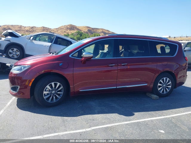Chrysler Pacifica Hybrid Limited 2020 2C4RC1N75LR224448 Image 14