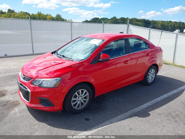 Chevrolet Sonic Lt Auto 2017 1G1JD5SH9H4108378 Image 2