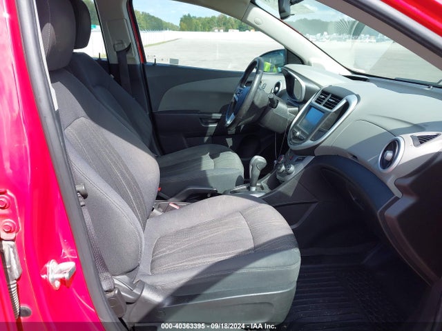Chevrolet Sonic Lt Auto 2017 1G1JD5SH9H4108378 Image 5