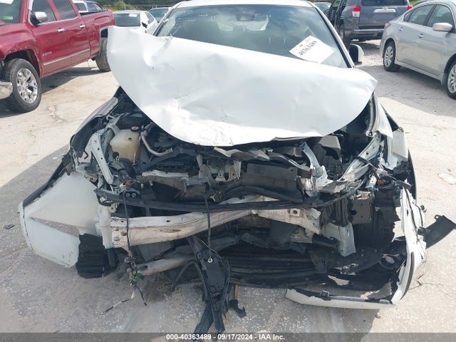 Toyota C-HR XLE 2018 JTNKHMBX4J1002134 Image 6