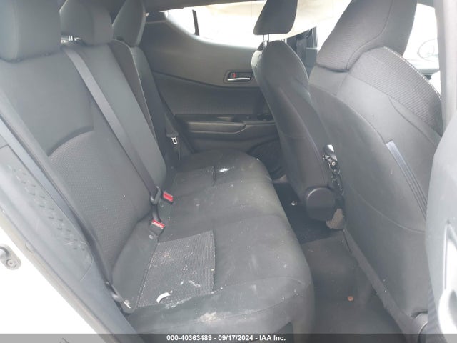 Toyota C-HR XLE 2018 JTNKHMBX4J1002134 Image 8