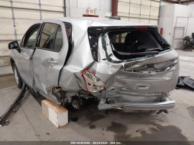 KL7CJNSB4JB565148 Chevrolet TRAX LS