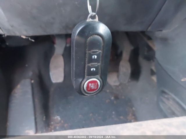 2013 FIAT 500 3C3CFFBR0DT665875 Photo 10