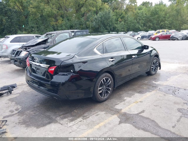 Nissan Altima 2.5 S 2017 1N4AL3AP6HN357034 Image 4